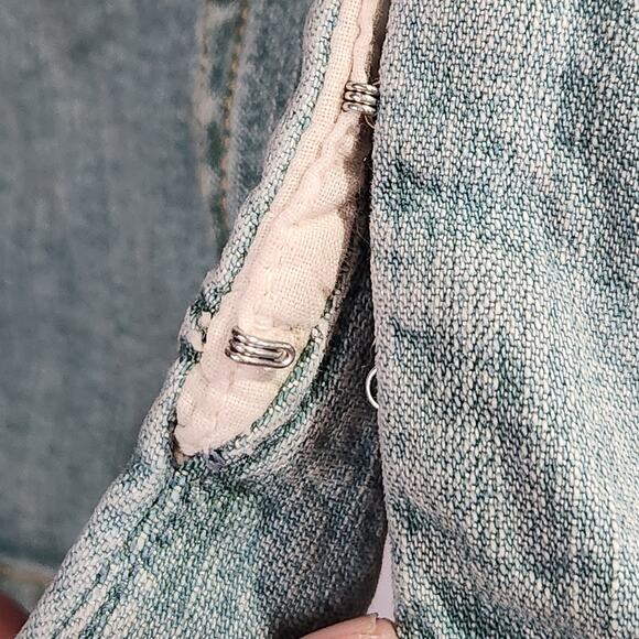 VTG Company Ellen Tracy Stonewash Ruffled Collar Denim Jacket 6 Long Sleeves - Picture 5 of 7